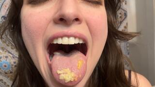 Pasta Vore (Chewing)