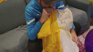 Nelson blow his inflatable intex seal