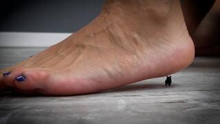 Sahrye and Keri: Crushed and Eaten While You Watch SFX-POV