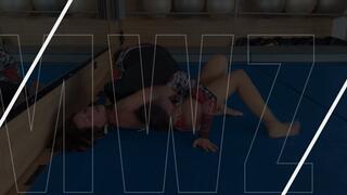 ITALIAN GIRLS-NEXT-DOOR - Beatrice - MIXED CATFIGHT in 4K!