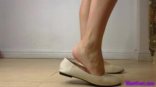 Ballet Flat Shoeplay - Dipping - HD MP4