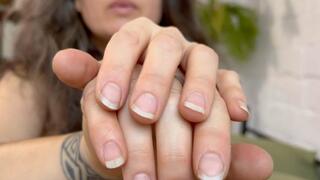 oled hands with natural nails avi