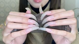 #129 - Shiny clear nails scratching comb
