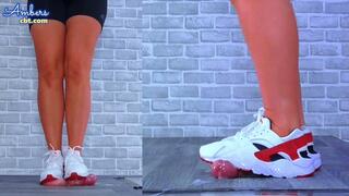 Trample Workout 5: 1000 Steps In My Nike Huaraches - Split Cam
