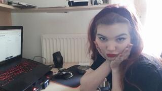 Smoking while doing online shopping *