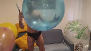 Nelson burst giant balloons