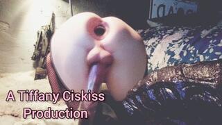 Butt Girl Tiffany Ciskiss Spooky Goth Ass Fucking Huge Xxxl Seahorse Dildo