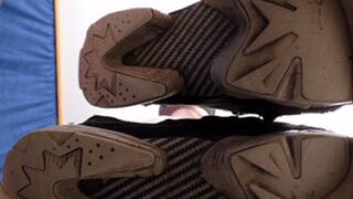 18 yo slut in Reebok sneakers and tight panties, fc193x 1080p