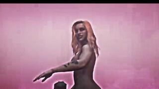 Gigi vs Alex NUDE WRESTLING