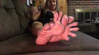 3 COMBO CLIP OF LONG LEGS, SOLES AND NAILS