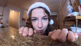 Nathalias Giantess Family Christmas Disaster