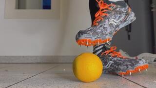 Saucony Track Spikes Pierce and Crush juicy Grapefruit