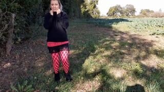 Peeing Desperate Outdoors