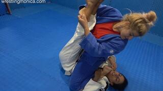 Gabi vs Miss Vox Gi Feet