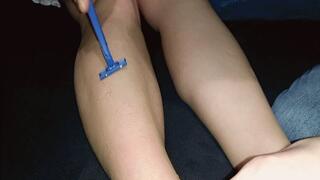 Shaved her legs for better pleasure WMV