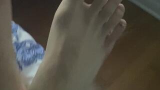 Feet come and see see themmmm !!