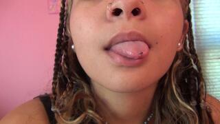 Meggan Loves Tiny Tasty Treats!