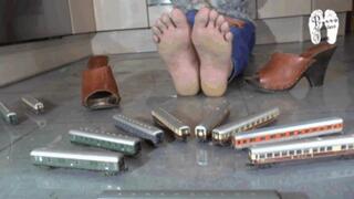 Merciless Train Waggons crush 13