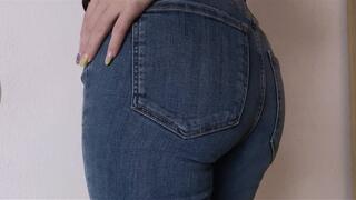 Jeans fetish! Look at my big ass! Do you want to cum on mu jeans? Denim fetish!