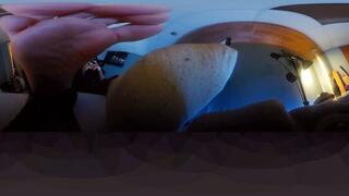 4K VR Guy shrinks gf instead of breaking up