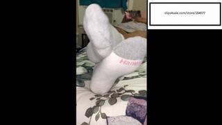 Delicious Hanes Hides some itchy feet