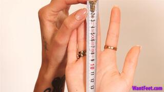 Measuring Up Hands - Size Comparison - HD MP4