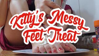 Kitty's Holiday Messy Feet Treat HD