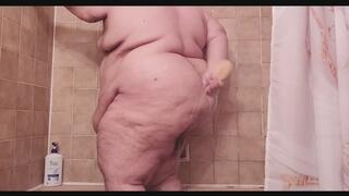 Superchub quick shower before dick appointment