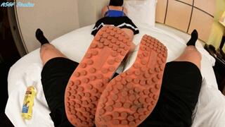 Spaniard returns with APATHETIC FOOTJOB! Sneaker tease and sockjob too!! - MOV
