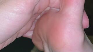 Mobilizing my toes - right foot