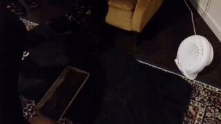 Il viso dello schiavi deve stare in mezzo al fango The slave's face must be in the mud