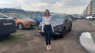 girl in high heels walks but accidentally breaks her heel (reupload)