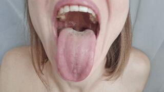 LONG VEINY TONGUE 2 U