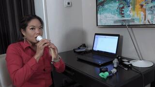 Alexis Stretches Her Face and Tests Her Blowing Pressure (MP4 - 720p)