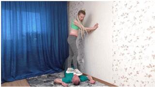 Blonde 19 yo gym girl in grey yoga pants tramples mature slave, vf2931x 1080p