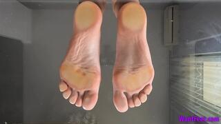 Keira Soles on Glass - Giantess Feet - HD MP4