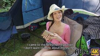 HUNT4K. Strawberries are red, let's make a bet!