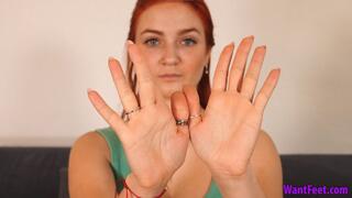 Ariya Hand Tease - 4K MP4