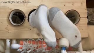 Tickle the Feet - itching powder and tickling