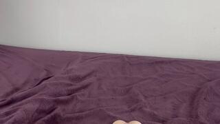 I caught you wanking over pregnant photos of me !