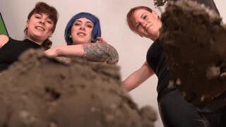 Meryl, Elizabeth and Laura: crushed by the lurid boots of the mistress (MOBILE VERSION MP4)