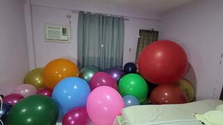 D Va sit pops huge balloons