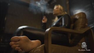 Loudly burning cigarette 4K MP4