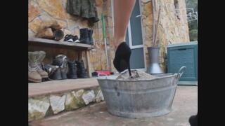 Eat your meal from the floor!