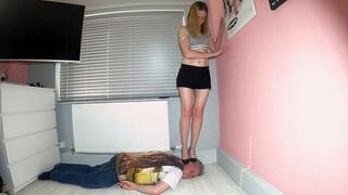 Danielle Shorts High Heels Head Trampling & Jumping (4K)