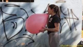 Milla Blow to Pop a Pink 16" SR