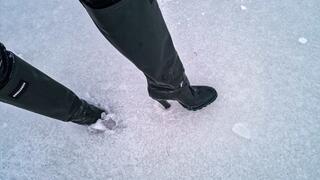 Leathana's Winter Dip in Expensive Boots