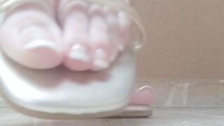 crushing bigmac for you to eat