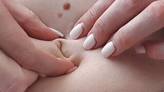 Sweet belly button! MP4