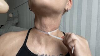 Extremely sensitive moment in the throat